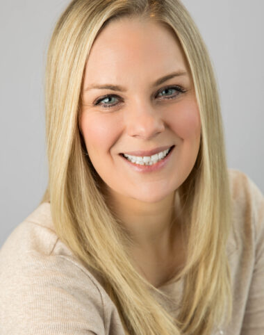 Stephanie Miller Headshot