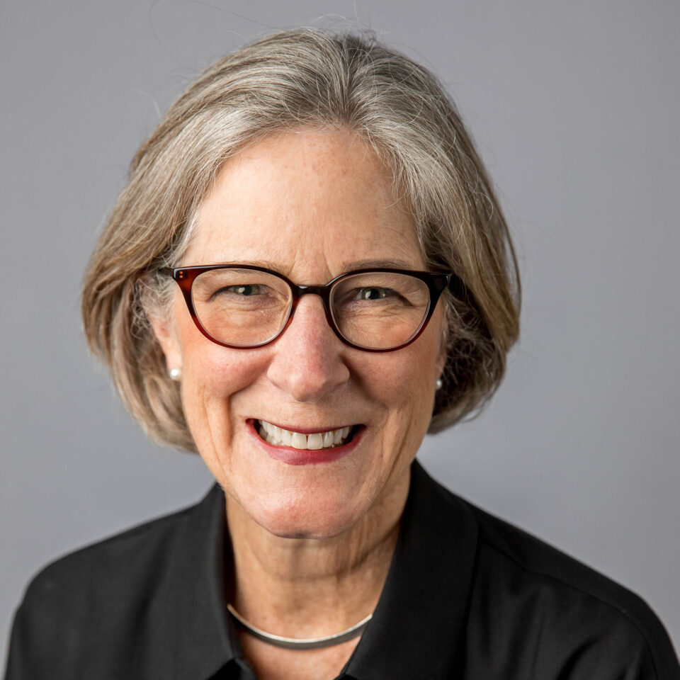 Suzanne Shier Headshot