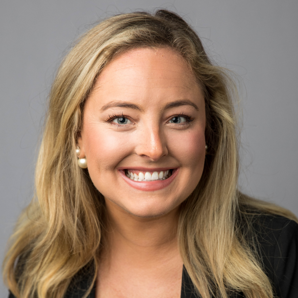 Kelly Rice Headshot
