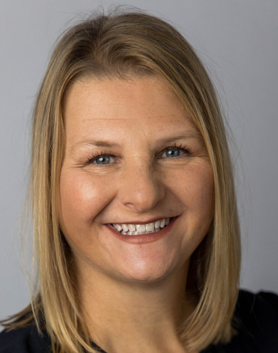 Suzanne Karbarz Rovner Headshot