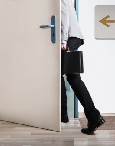 5 Steps for Managing Layoffs and Workplace Reductions